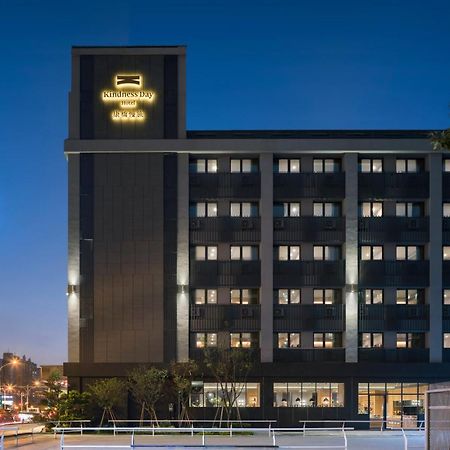 Kindness Day Hotel Tainan Zewnętrze zdjęcie