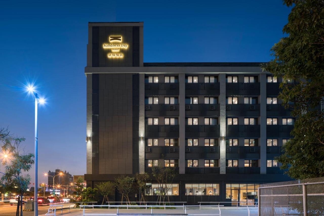 Kindness Day Hotel Tainan Zewnętrze zdjęcie